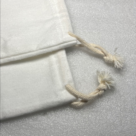 Bags - Picture 4 of 7